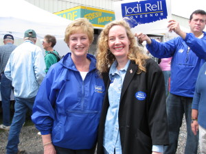 CT Governor M. Jodi Rell and State Rep. candidate Juliana Simone (R-63) Goshen Fair 2006